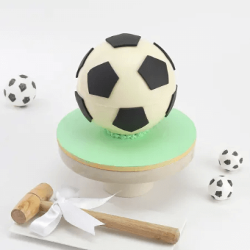 Football Pinata Cake 1 Kg